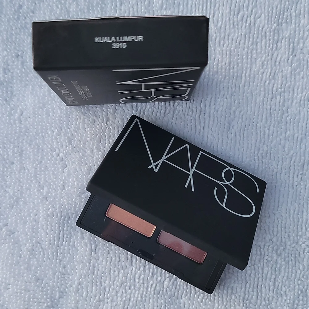 NEW in box NARS Duo Eyeshadow - Kuala Lumpur (Golds)